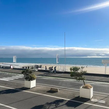 Pacis Renovee - Face -15 Pers - 5 Avec Sdb -terrasse & Bbq Sous Les Pins La Baule-Escoublac