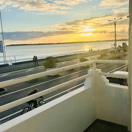Pacis Renovee - Face -15 Pers - 5 Avec Sdb -terrasse & Bbq Sous Les Pins Villa