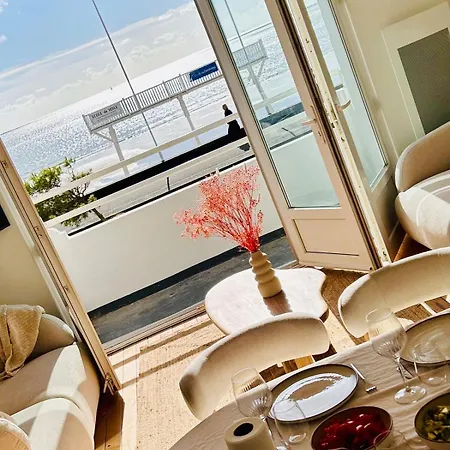 Pacis Renovee - Face Hyper Centre -15 Pers - 5 Avec Sdb -terrasse & Bbq Sous Les Pins La Baule