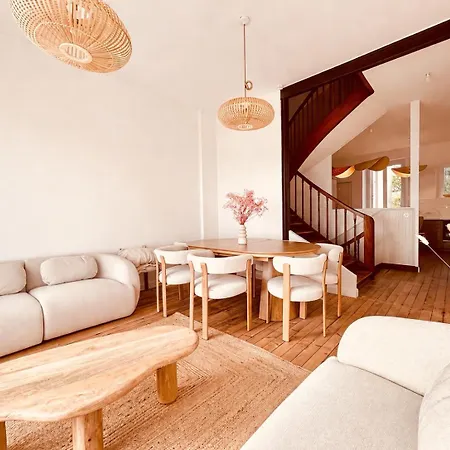 Pacis Renovee - Face Hyper Centre -15 Pers - 5 Avec Sdb -terrasse & Bbq Sous Les Pins Villa *