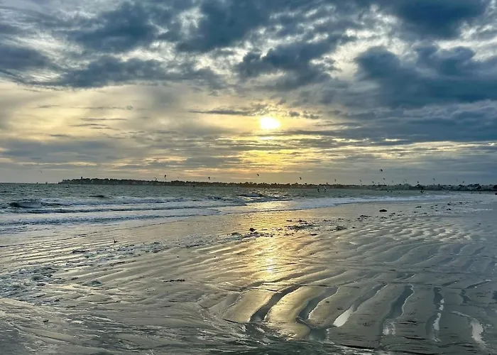 Villa Villa Pacis - Face Mer La Baule -15 Pers - 6 Suites Avec Sdb -Terrasse & Bbq Sous Les Pins