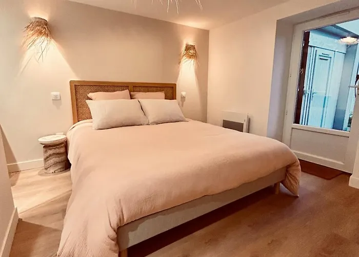 Villa Villa Pacis - Face Mer La Baule -15 Pers - 6 Suites Avec Sdb -Terrasse & Bbq Sous Les Pins