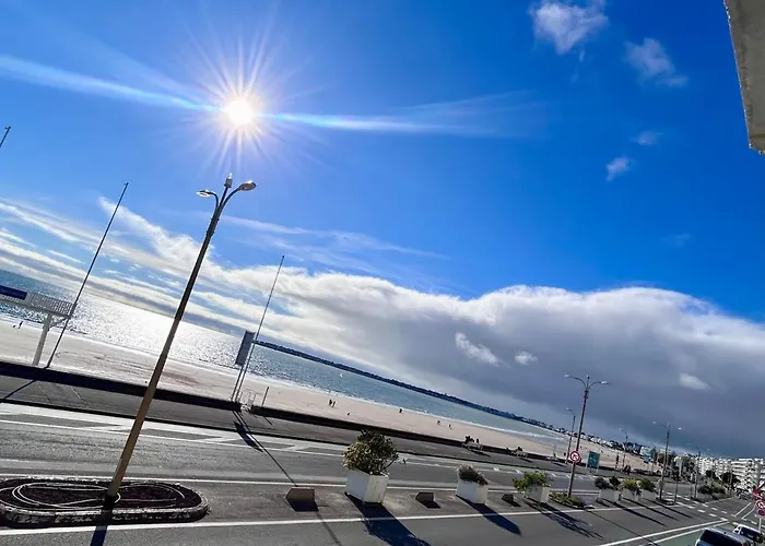 Villa Pacis - Face Mer La Baule -15 Pers - 6 Suites Avec Sdb -Terrasse & Bbq Sous Les Pins Villa La Baule