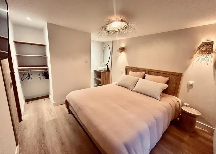 Villa Villa Pacis - Face Mer La Baule -15 Pers - 6 Suites Avec Sdb -Terrasse & Bbq Sous Les Pins *