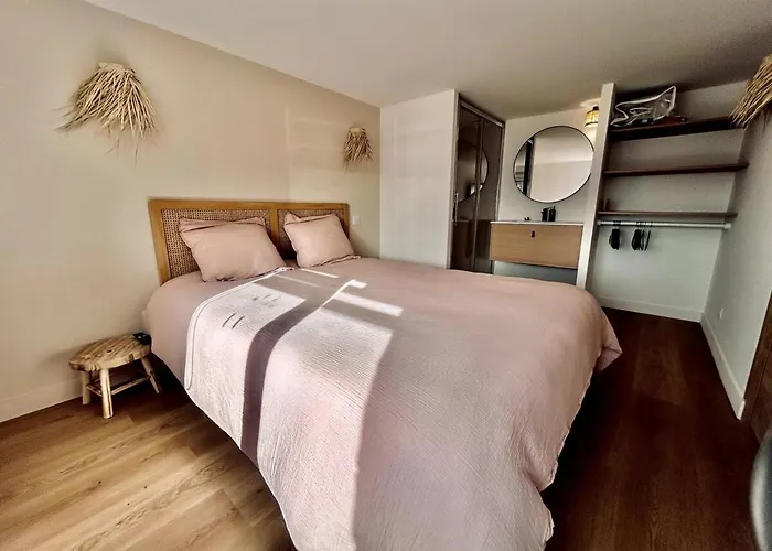 Villa Pacis - Face Mer La Baule -15 Pers - 6 Suites Avec Sdb -Terrasse & Bbq Sous Les Pins *