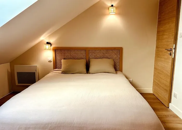 Villa Villa Pacis - Face Mer La Baule -15 Pers - 6 Suites Avec Sdb -Terrasse & Bbq Sous Les Pins *