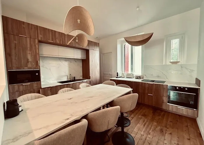 Villa Pacis - Face Mer La Baule -15 Pers - 6 Suites Avec Sdb -Terrasse & Bbq Sous Les Pins * La Baule