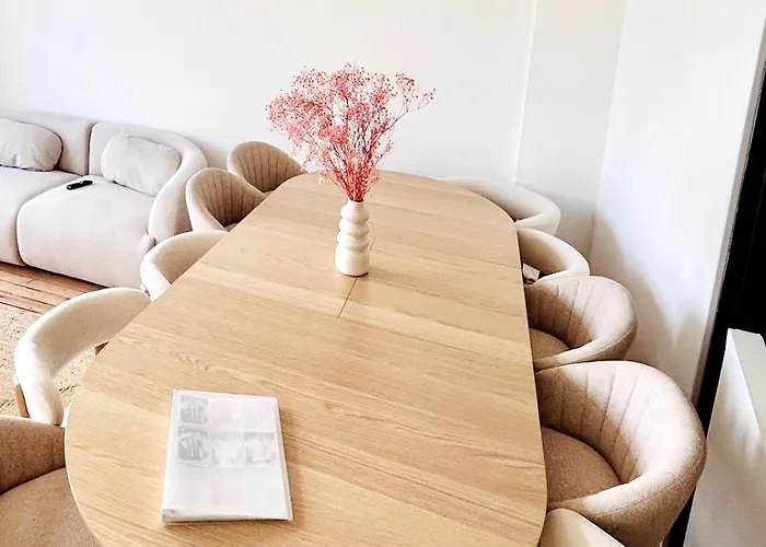 Villa Pacis - Face Mer La Baule -15 Pers - 6 Suites Avec Sdb -Terrasse & Bbq Sous Les Pins