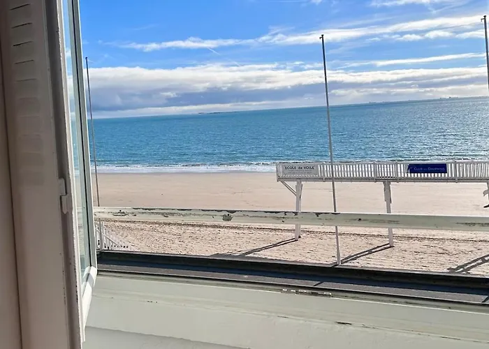 Villa Pacis - Face Mer La Baule -15 Pers - 6 Suites Avec Sdb -Terrasse & Bbq Sous Les Pins *